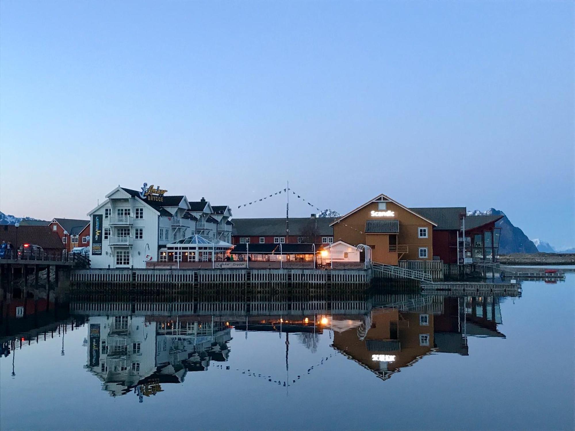 Anker Brygge Hotel Svolvær Buitenkant foto